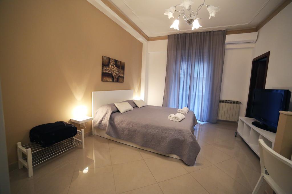 B&B Teocrito Catania Eksteriør billede