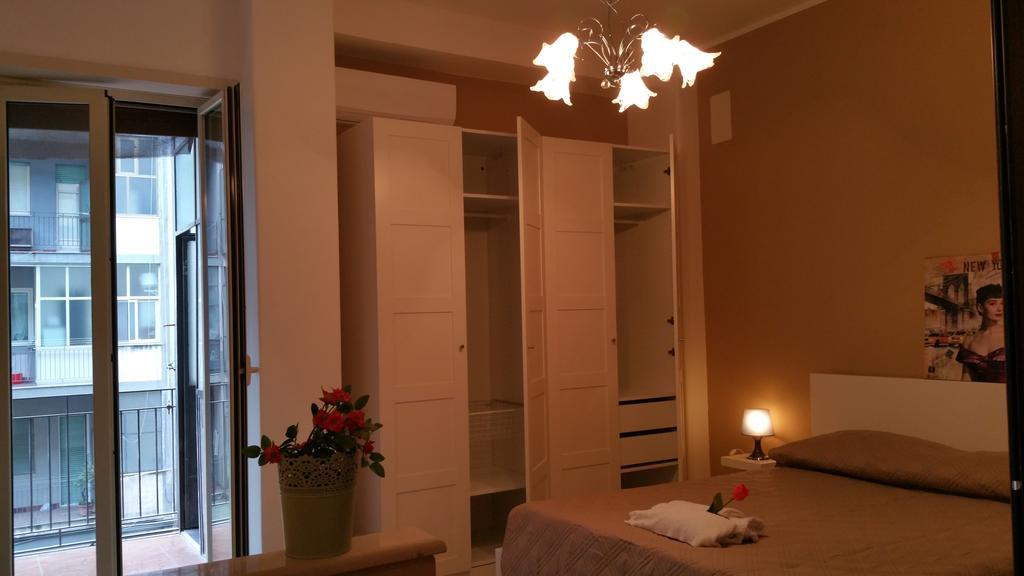 B&B Teocrito Catania Eksteriør billede