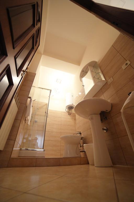 B&B Teocrito Catania Eksteriør billede