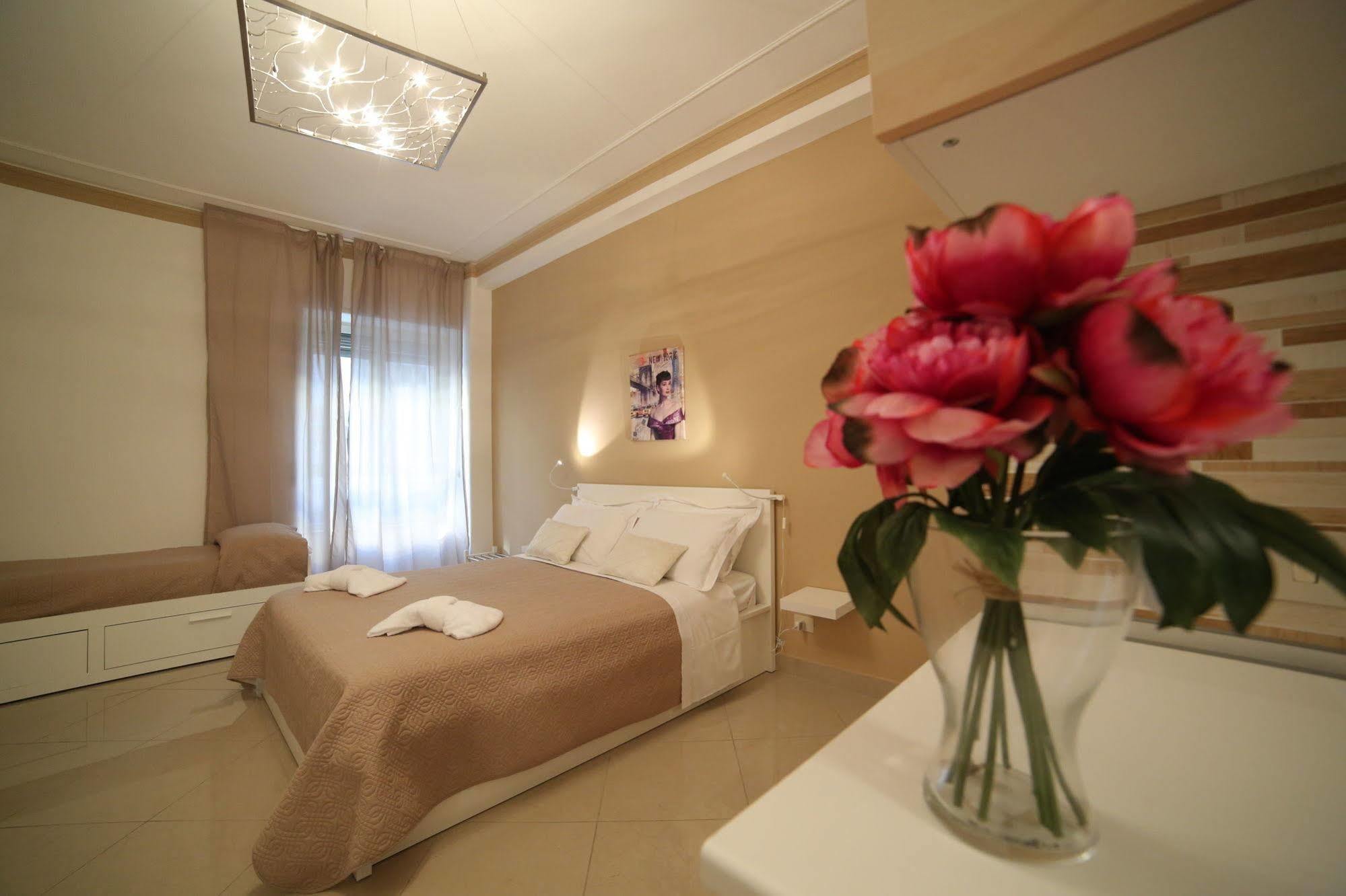 B&B Teocrito Catania Eksteriør billede