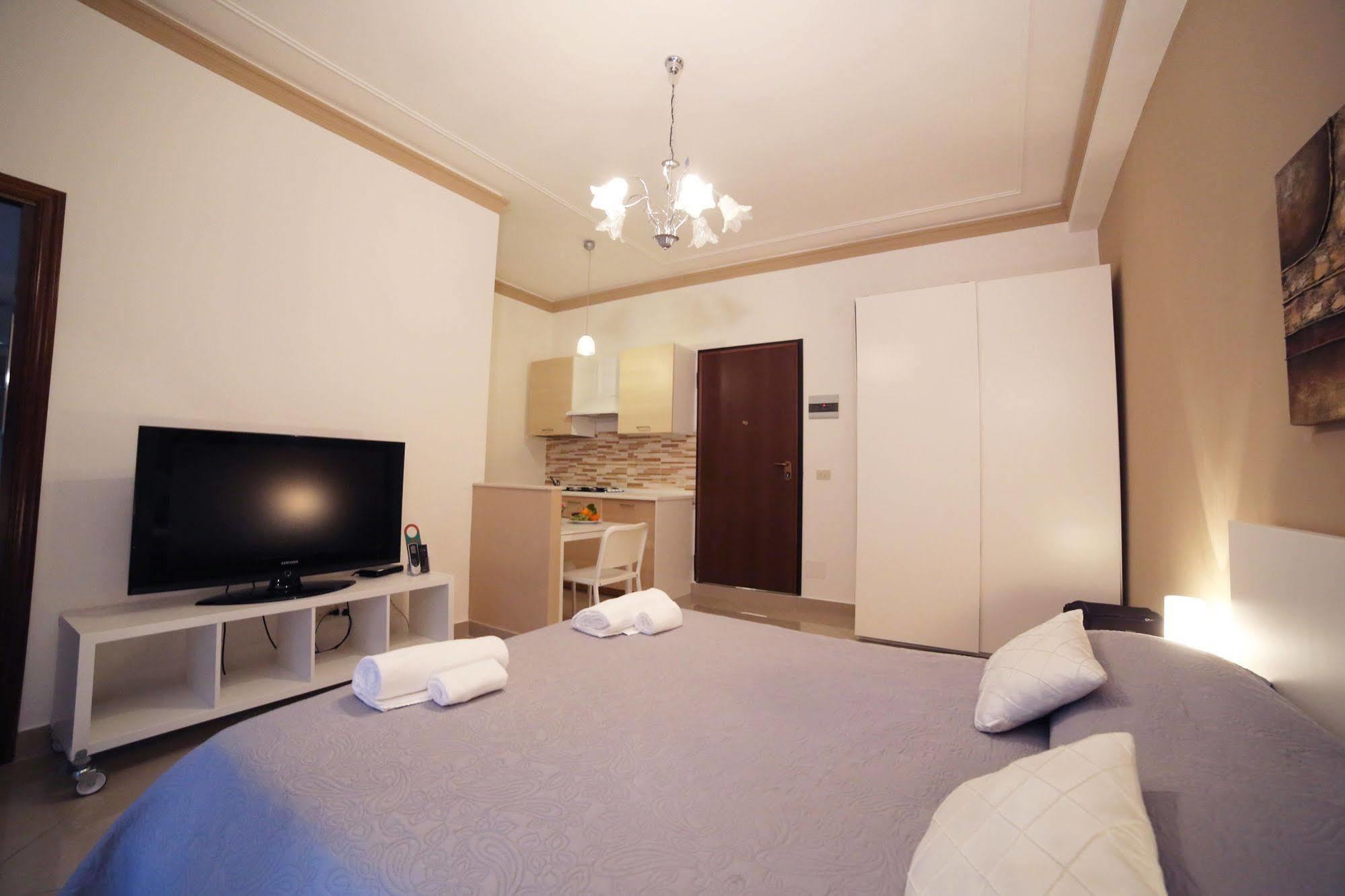 B&B Teocrito Catania Eksteriør billede