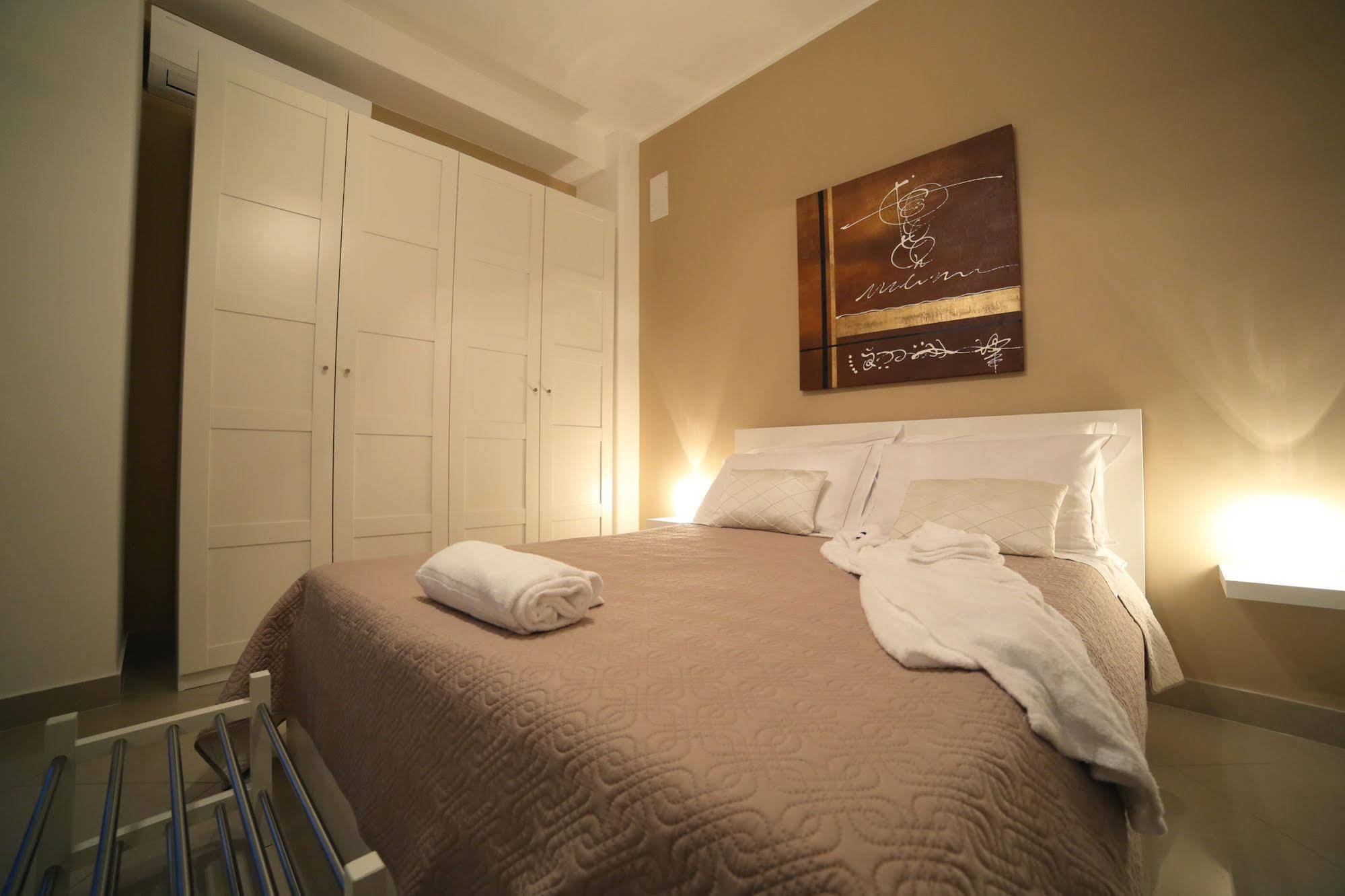 B&B Teocrito Catania Eksteriør billede